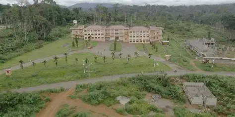 Université d’Ebolowa (UEb)